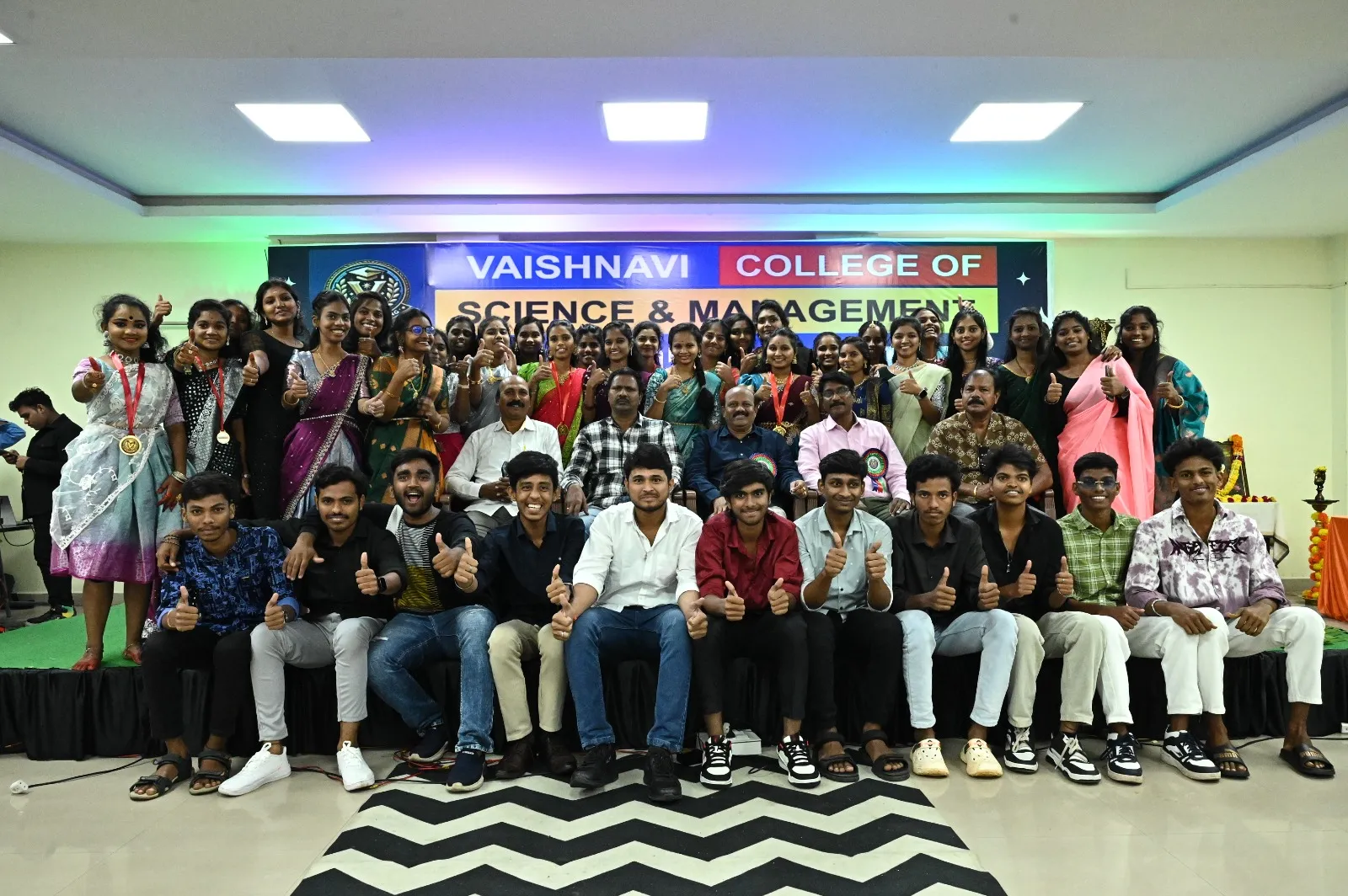 About Vaishnavi College